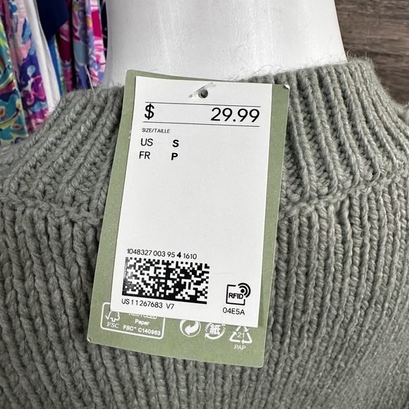H&M Women's Sage Green Cable Knit Sweater - Picture 6 of 11